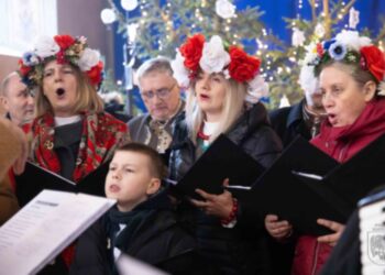 Kolędy i pastorałki rozbrzmiały we wnętrzach kościoła w Kundzinie.