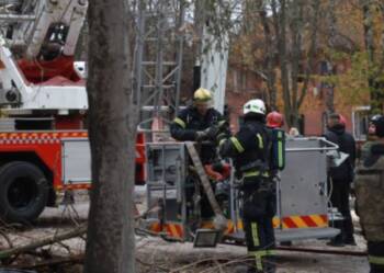 Rosjanie zaatakowali infrastrukturę Ukrainy 120 rakietami i 90 dronami.