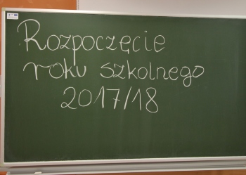 „Szkolny dzwonek, książki rozłożone…” – rozpoczęcie roku w ZSR